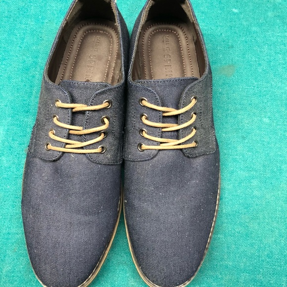 Oxfords - Picture 2 of 3